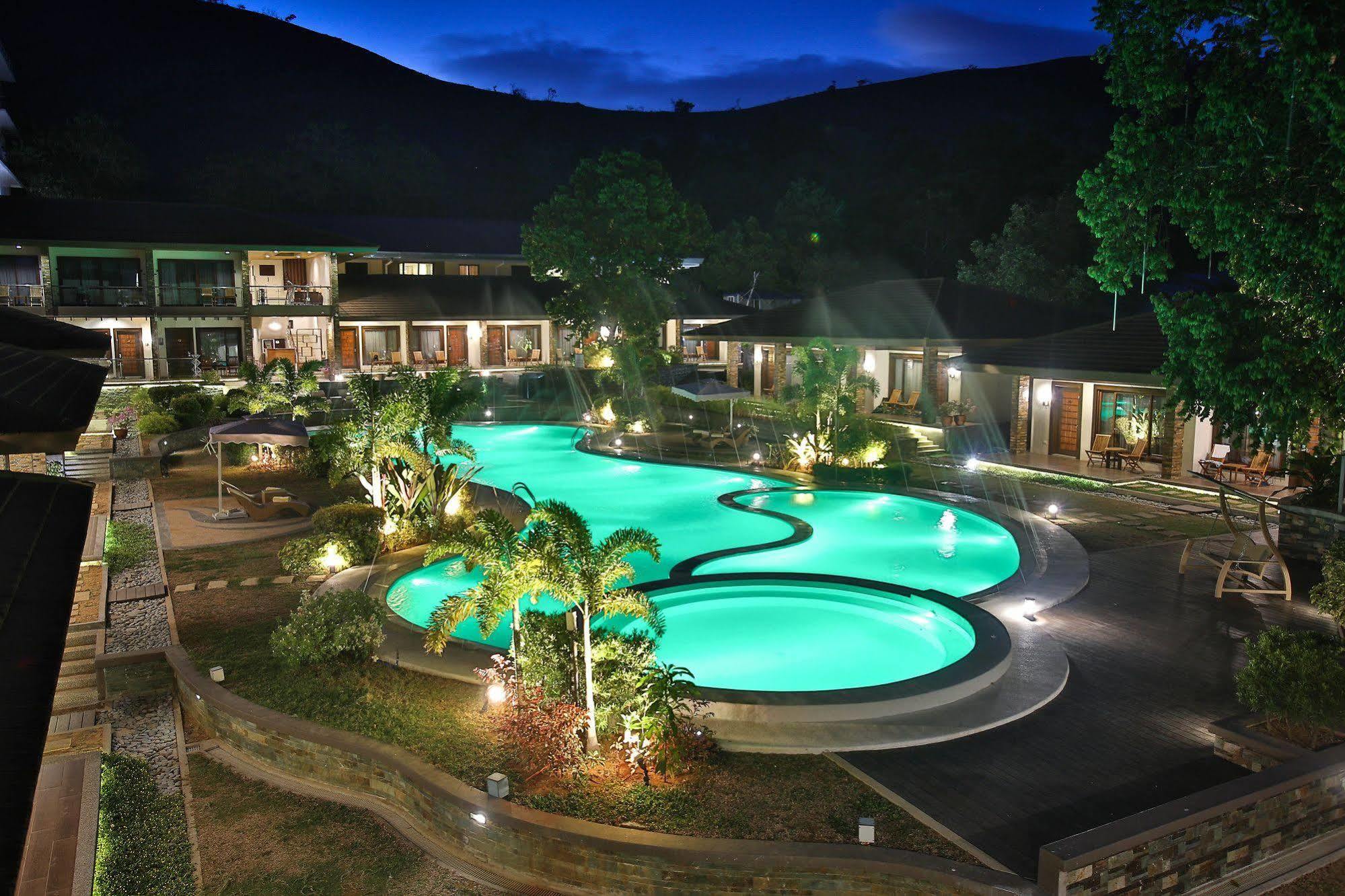 Coron Soleil Express Hotel Exterior photo